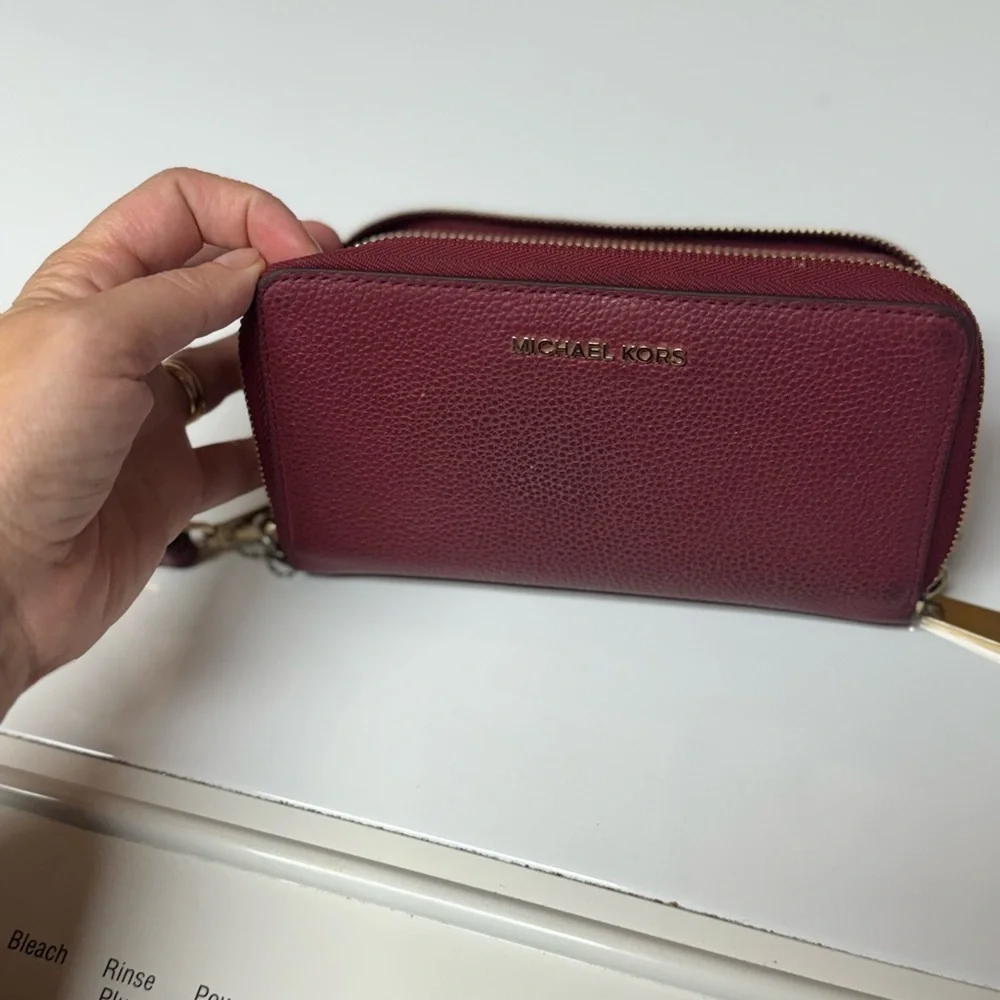 Michael Kors Red Wallet Sleek Design Gold Hardware